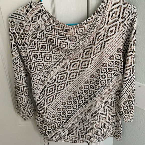 Ruby Rd. Top. Size small. - Picture 4 of 6